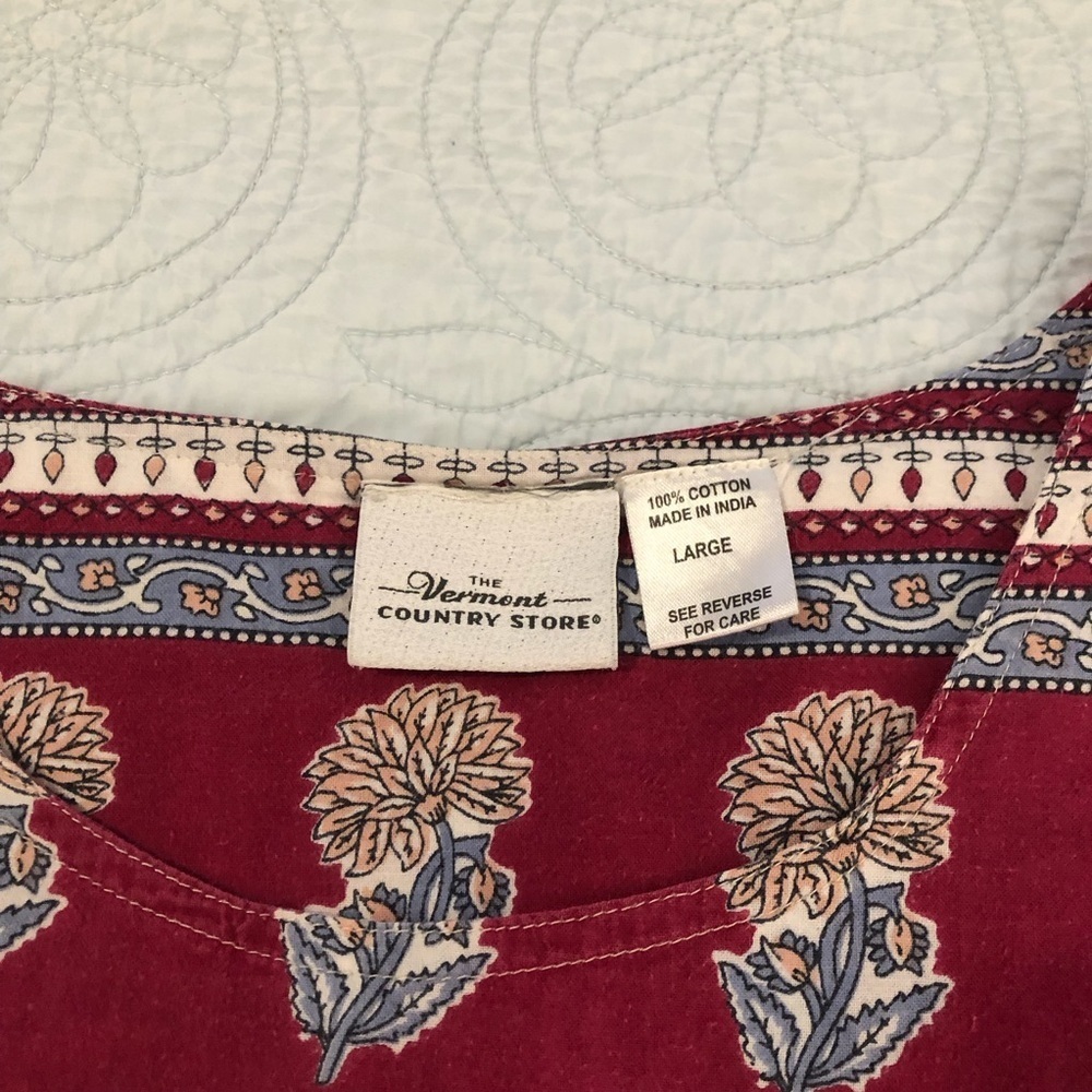 The Vermont Country Store Everbloom peasant top. Size large. - Picture 3 of 6